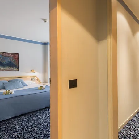 Exe Boston Hotell 4*